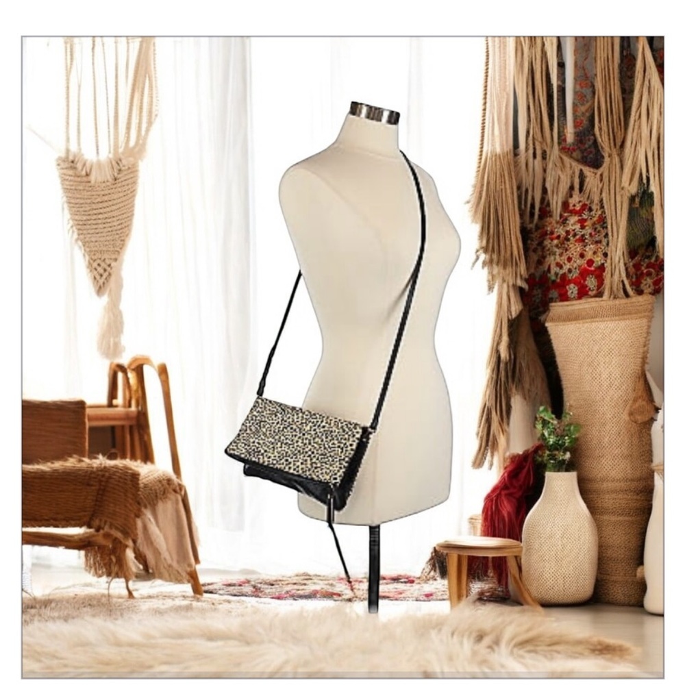 COVET STELLA & DOT CROSBY
LEOPARD PRINT CALF HAIR CROSSBODY SHOULDER BAG-CLUTCH🖤
